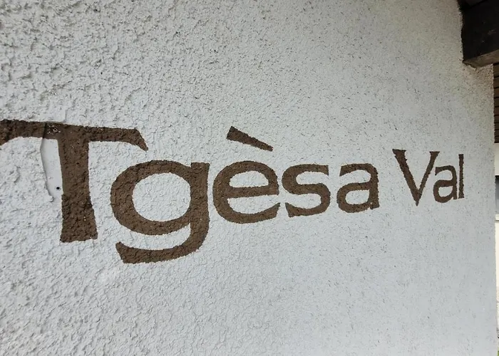 Апартаменты Tgesa Val
